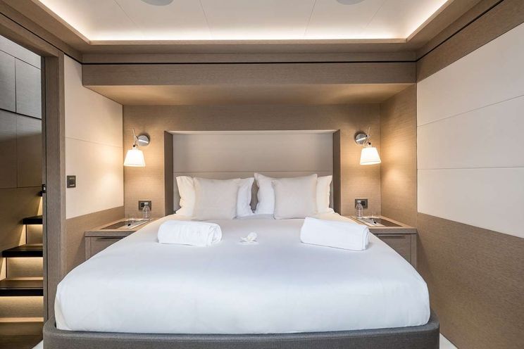 Charter Yacht FRENCH WEST - Lagoon 78 - 4 Cabins - St Martin - Leewards - Windwards