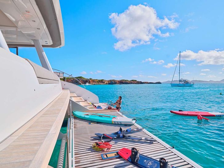 FRENCH WEST Lagoon 78 - Leisure Platform FRENCH WEST Lagoon 78 - Leisure Platform