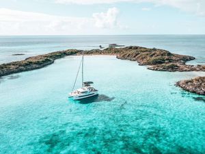 KITTIWAKE - Bali 4.8 - 3 Cabins - Grenadines - Bahamas - Caribbean Leewards - Caribbean Windwards KITTIWAKE - Bali 4.8 - 3 Cabins - Grenadines - Bahamas - Caribbean Leewards - Caribbean Windwards