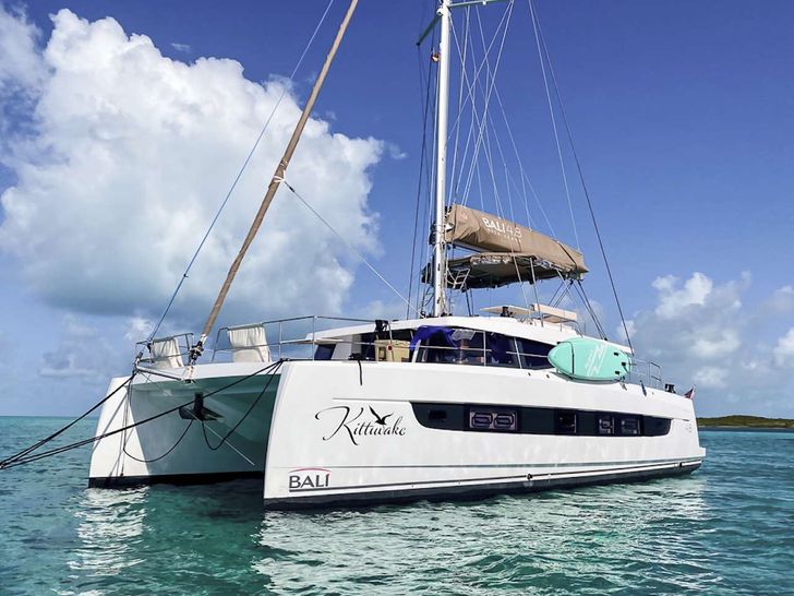 KITTIWAKE - Bali 4.8,bow view KITTIWAKE - Bali 4.8,bow view