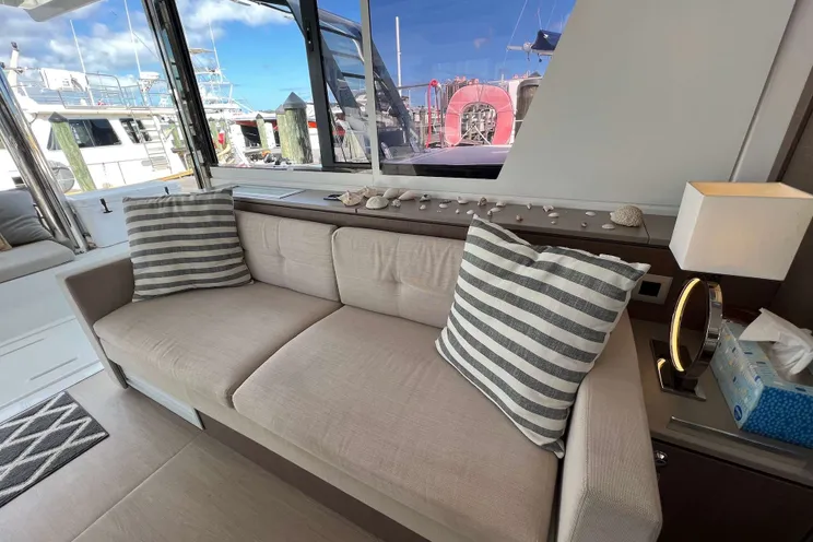 Charter Yacht KITTIWAKE - Bali 4.8 - 3 Cabins - Nassau - Exumas - Bahamas