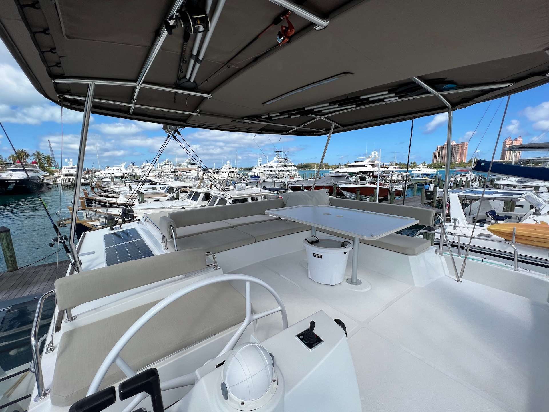 Charter Yacht KITTIWAKE - Bali 4.8 - 3 Cabins - Nassau - Exumas - Bahamas