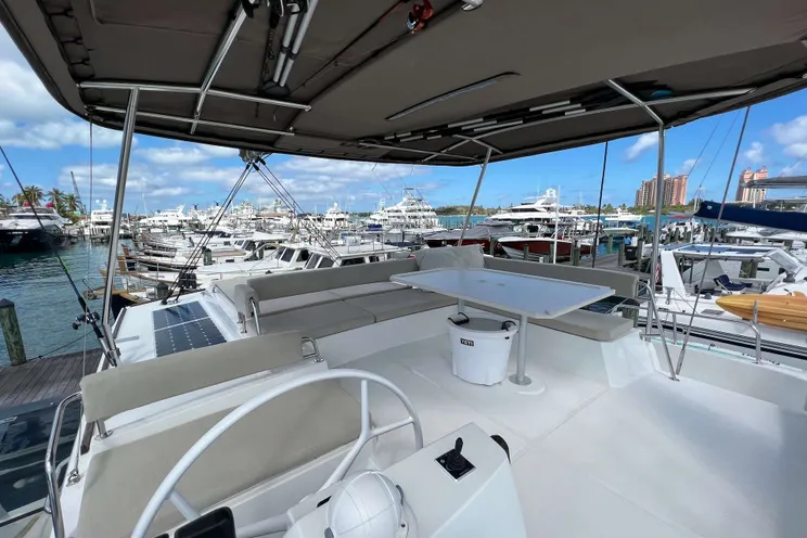 Charter Yacht KITTIWAKE - Bali 4.8 - 3 Cabins - Nassau - Exumas - Bahamas