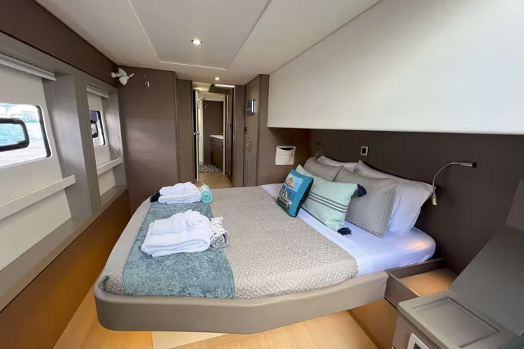 Charter Yacht KITTIWAKE - Bali 4.8 - 3 Cabins - Nassau - Exumas - Bahamas