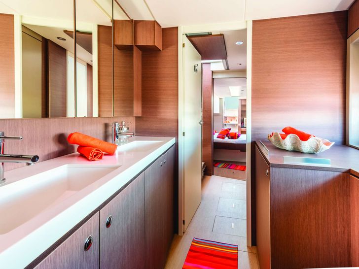 KITTIWAKE - Bali 4.8,cabin bathroom KITTIWAKE - Bali 4.8,cabin bathroom