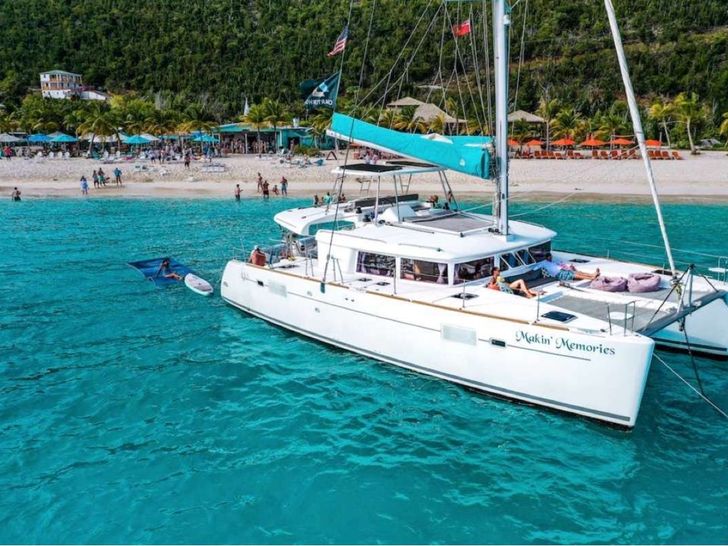 This 2016 Lagoon 450 offers an amazing amount of space for her size. There are four beautifully appointed queen sized staterooms with lots of light and storage space. Each of the cabins have climate control and pristine ensuite bathrooms. Throughout t