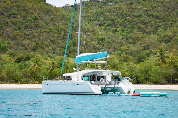 Charter Yacht MAKIN MEMORIES - Lagoon 450 - 3 Cabins - St Thomas - St John - St Croix