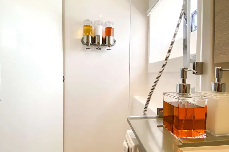 Charter Yacht SOUTHERN CHARM - Leopard 50 - 2020 - 3 Double Cabins - St Thomas - Tortola - St Barths