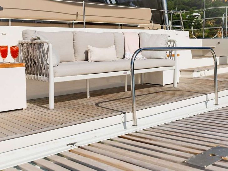 ALLURE Privilege S6 - beach club seating ALLURE Privilege S6 - beach club seating