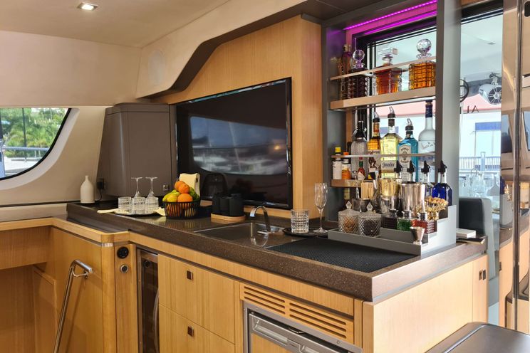 Charter Yacht ALLURE 64- Privilege S6 - 3 Cabins - St Martin - St Barths - Leewards - Caribbean