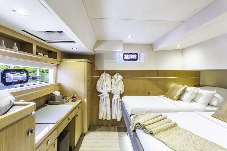 Charter Yacht ALLURE 64- Privilege S6 - 3 Cabins - St Martin - St Barths - Leewards - Caribbean