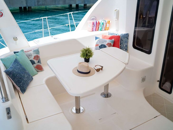 OUTBACK - Cockpit OUTBACK - Cockpit