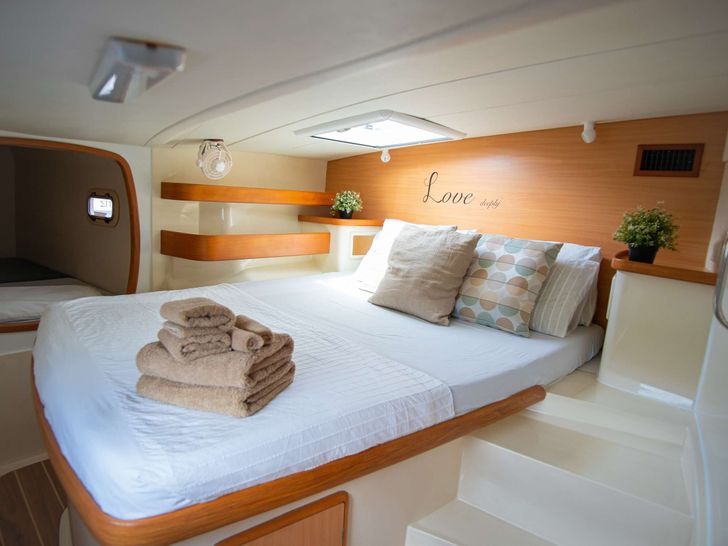 OUTBACK - Forward Cabins OUTBACK - Forward Cabins