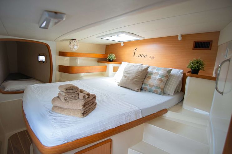 Charter Yacht OUTBACK - Leopard 43 - 3 Cabins - US Virgin Islands - St Thomas - St John - St Croix