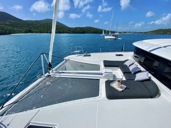 EASIR II Lagoon 46 Bow EASIR II Lagoon 46 Bow