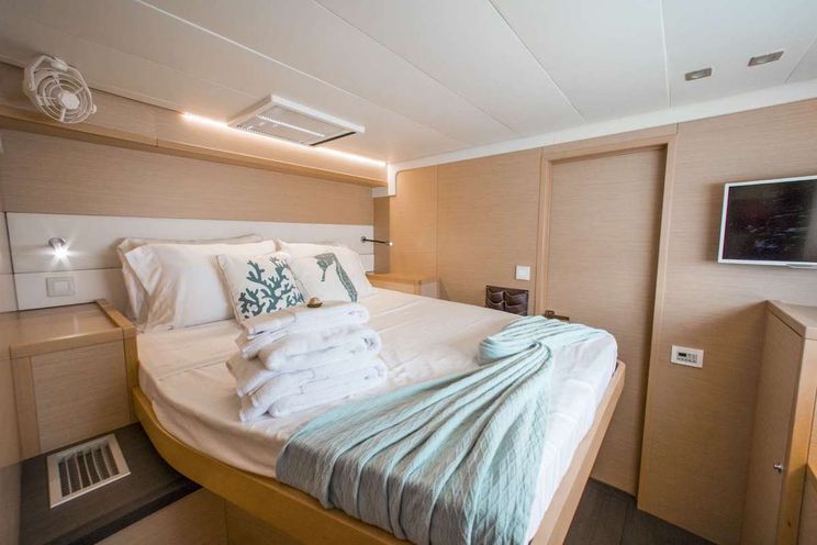 Charter Yacht FELIX - Lagoon 52 - 4 Cabins - St Thomas - St John - St Croix