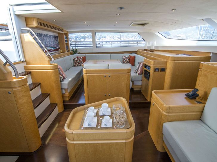 LADY 8 - Lounge LADY 8 - Lounge