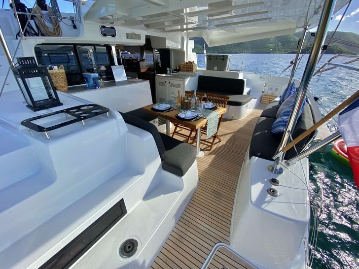 RENDEZ-VOUS Lagoon 46 Aft Deck