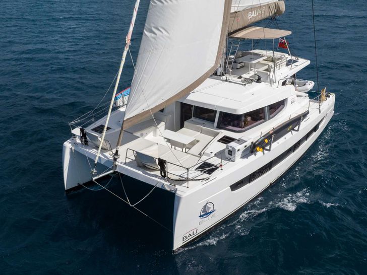 BELLE VIE Bali 4.8 - sailing profile BELLE VIE Bali 4.8 - sailing profile