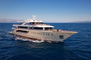QUEEN ELEGANZA - Custom Motor Yacht 49 m - 17 Cabins - Split - Dubrovnik - Croatia