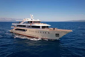 QUEEN ELEGANZA - Custom Motor Yacht 49m - 17 Cabins - Split - Dubrovnik - Hvar - Croatia QUEEN ELEGANZA - Custom Motor Yacht 49m - 17 Cabins - Split - Dubrovnik - Hvar - Croatia