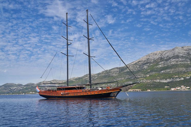 Charter Yacht STELLA MARIS - 38m Gulet Motor Sailor - 8 Cabins - Split - Kastela - Trogir - Dubrovnik