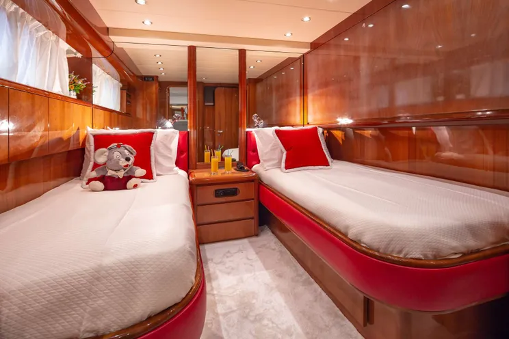 Charter Yacht EFMARIA - Falcon 86 - 5 Cabins - Athens - Mykonos - Santorini - Zakynthos