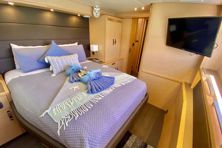 Charter Yacht HEAVENLY - Lagoon 620 - Tortola - St Thomas - Virgin Islands