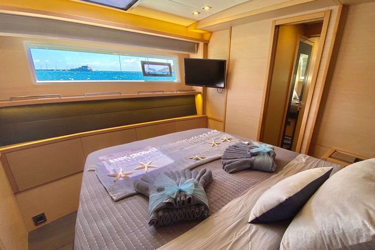 Charter Yacht HEAVENLY - Lagoon 620 - Tortola - St Thomas - Virgin Islands