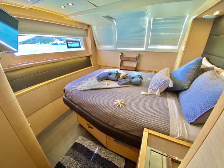 HEAVENLY Lagoon 620 Cabin HEAVENLY Lagoon 620 Cabin