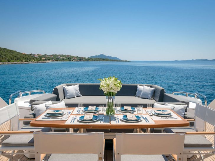 QUANTUM Sunseeker Predator 108 Crewed Motor Yacht Alfresco Dining Area QUANTUM Sunseeker Predator 108 Crewed Motor Yacht Alfresco Dining Area