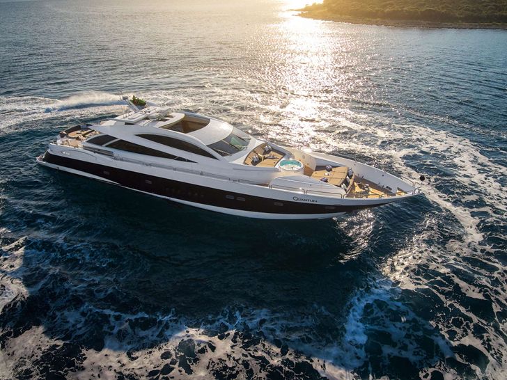 QUANTUM Sunseeker Predator 108 Crewed Motor Yacht Cruising QUANTUM Sunseeker Predator 108 Crewed Motor Yacht Cruising