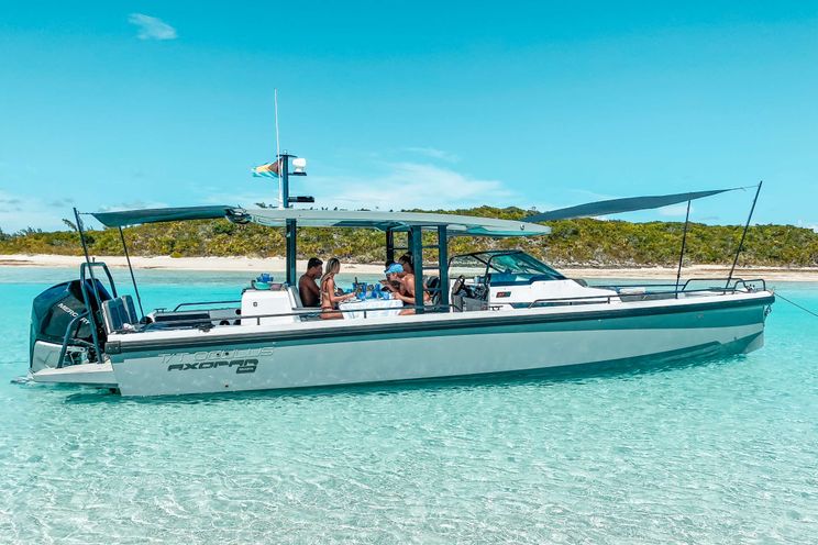 Charter Yacht OCULUS - Oceanfast 39m - 5 Cabins - Nassau - Bahamas - Exumas