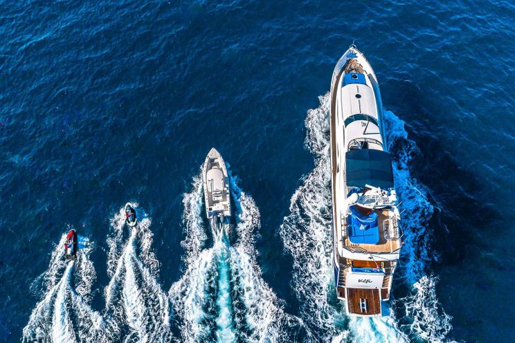 Charter Yacht KEFI - Sunseeker 105 - 4 Cabins - New England - Nassau - Staniel Cay - Exumas