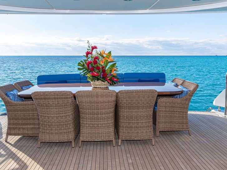 KEFI - Alfresco Dining KEFI - Alfresco Dining