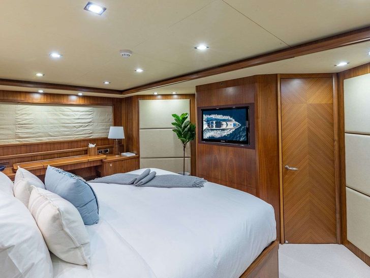 KEFI - Master cabin KEFI - Master cabin