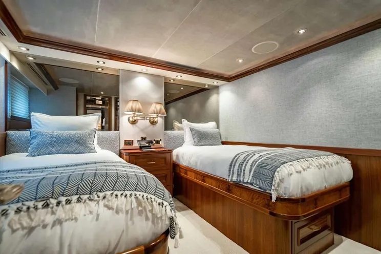Charter Yacht NOW OR NEVER - Westport 112 - 4 Cabins - New England - Bahamas - Florida