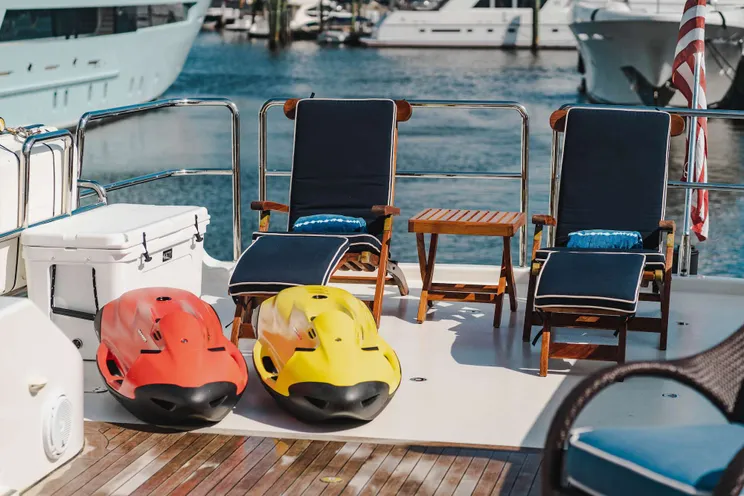 Charter Yacht NOW OR NEVER - Westport 112 - 4 Cabins - New England - Bahamas - Florida