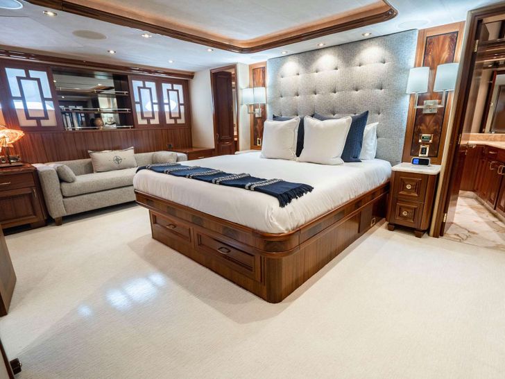 NOW OR NEVER - Westport 112 Master Stateroom