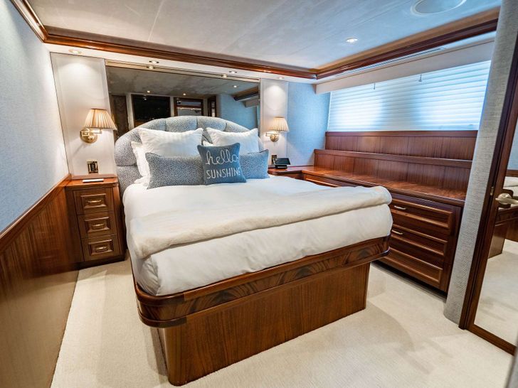 NOW OR NEVER - Westport 112 Guest Stateroom NOW OR NEVER - Westport 112 Guest Stateroom