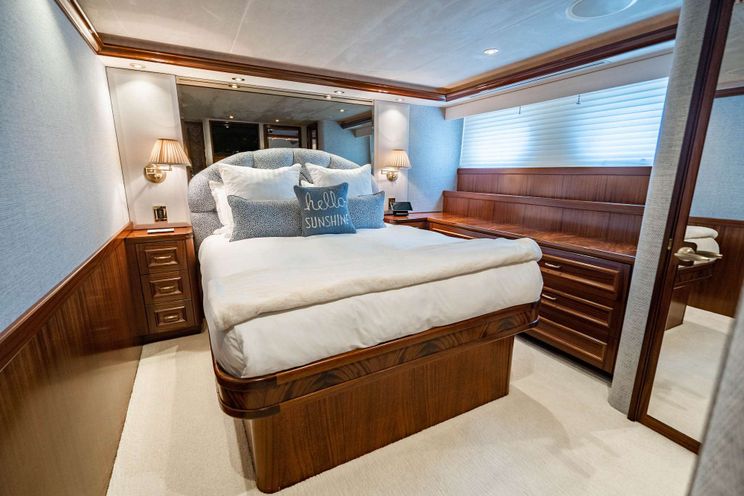 Charter Yacht NOW OR NEVER - Westport 112 - 4 Cabins - New England - Bahamas - Florida