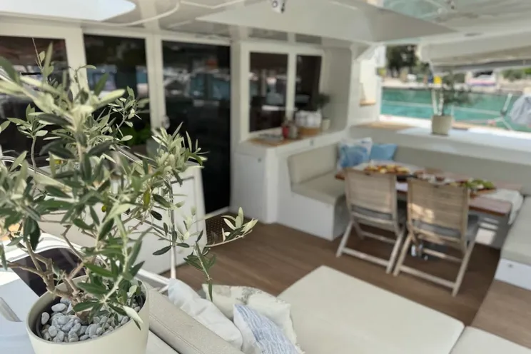 Charter Yacht DISCOVERY - Lagoon 52F - 4 Cabin - Split - Hvar - Brac - Vis - Dubrovnik