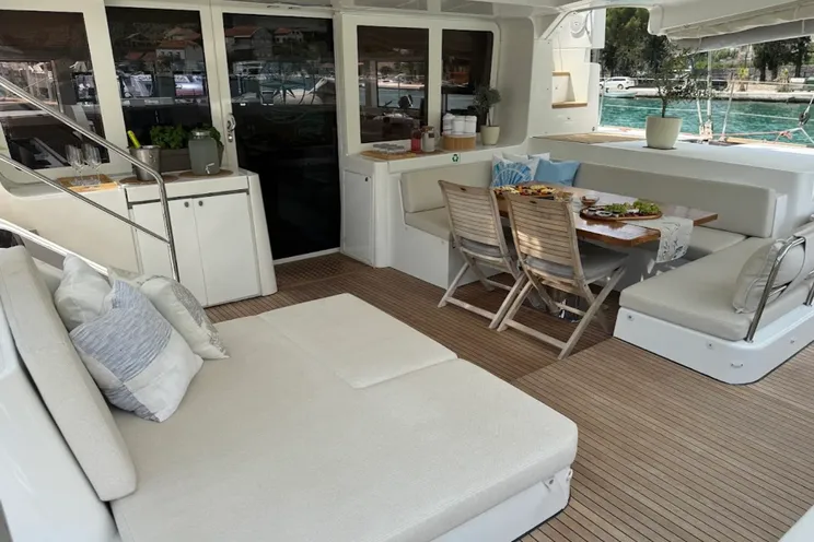 Charter Yacht DISCOVERY - Lagoon 52F - 4 Cabin - Split - Hvar - Brac - Vis - Dubrovnik