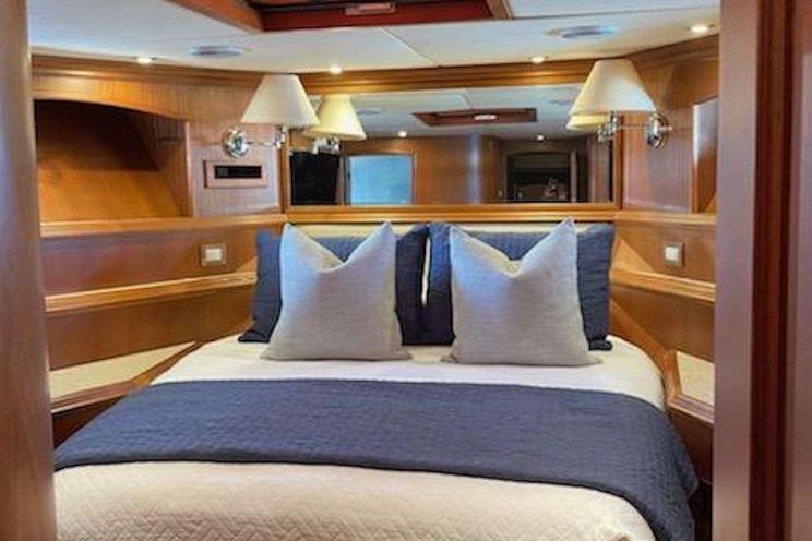 Charter Yacht ELLEON - Grand Banks 64 - 2 Cabins - New England - Florida - Maine