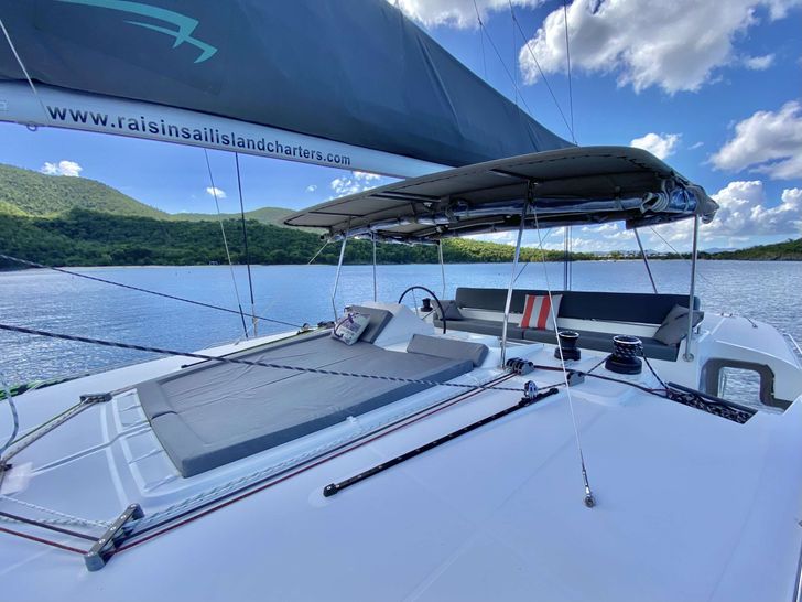 WHISKEY BUSINESS Lagoon 450 Flybridge