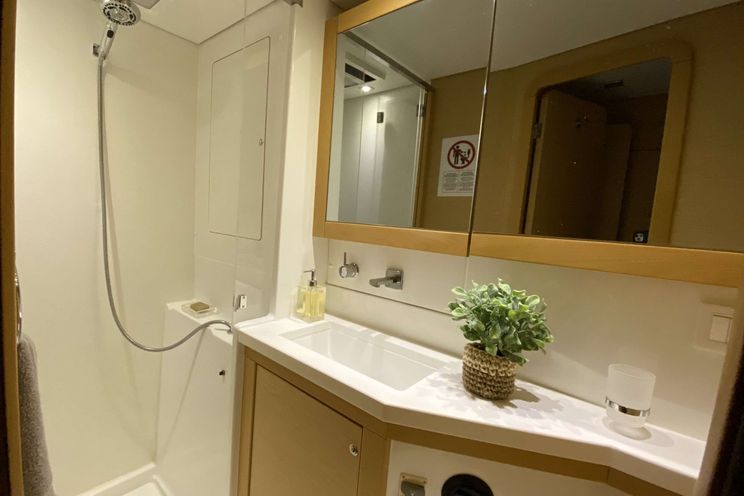 Charter Yacht WHISKEY BUSINESS - Lagoon 450 - 3 Cabins - Tortola - St Thomas - St John - Virgin Gorda - Anegada