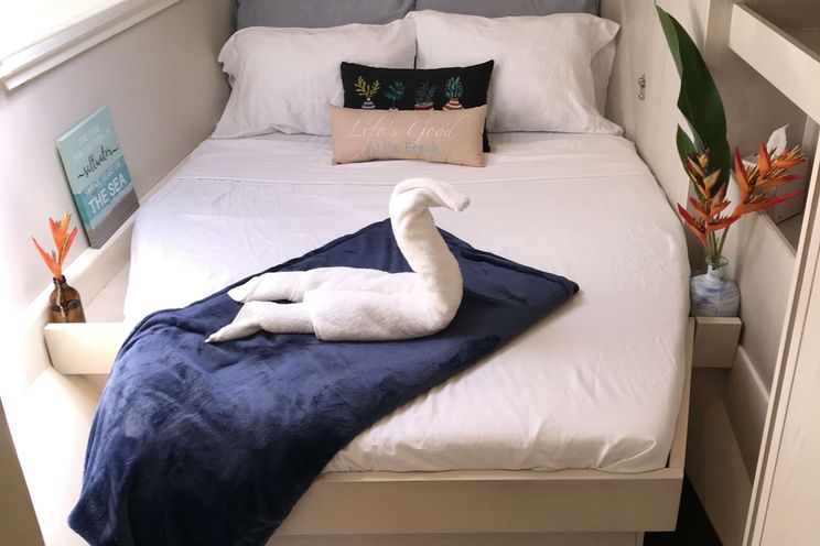 Charter Yacht SOMEWHERE HOT - Leopard 51 - 3 Cabins - Tortola - Virgin Gorda - BVI