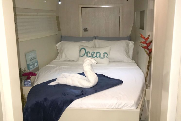 Charter Yacht SOMEWHERE HOT - Leopard 51 - 3 Cabins - Tortola - Virgin Gorda - BVI