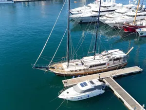 Gulet Gardelin - Custom 28m - 6 Cabins - Split - Dubrovnik Gulet Gardelin - Custom 28m - 6 Cabins - Split - Dubrovnik