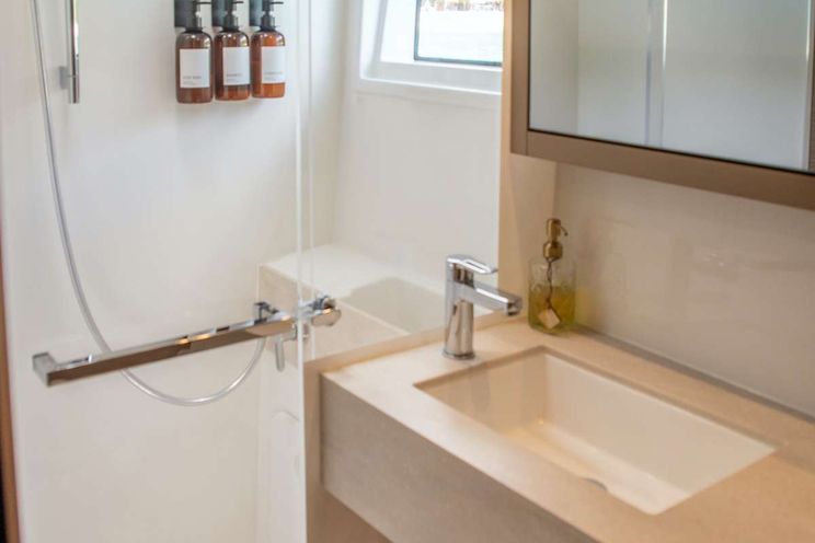 Charter Yacht ON A WHIM III - Lagoon 46 - 3 Cabins - Tortola - Anegada - Virgin Gorda - British Virgin Islands - Caribbean